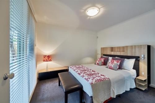 Mews Cottages3