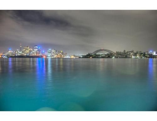 Professional living minutes from the city (Professional Living Minutes From The City)4