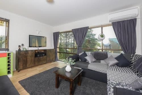 Apartment with Lake View
