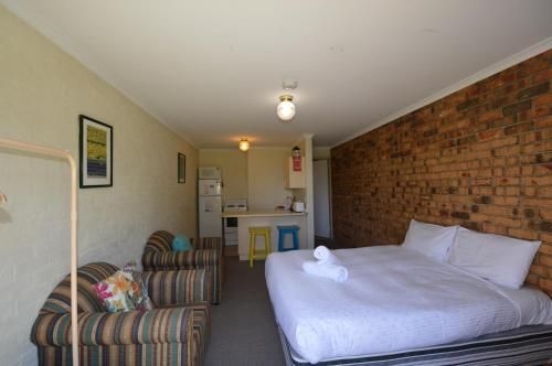 Ellswood 10