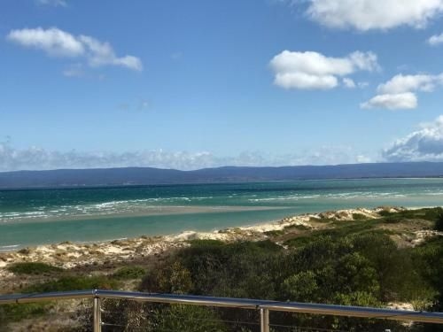 Sandbar Beach House4