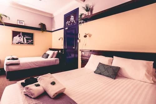 Triple Room with Shared Bathroom