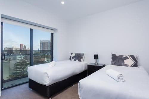 Three bedroom, two bathroom level 9 ocean view