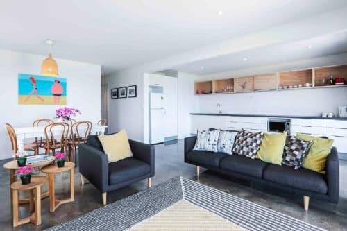 Deluxe Three-Bedroom Apartment With Balcony - Ocean View