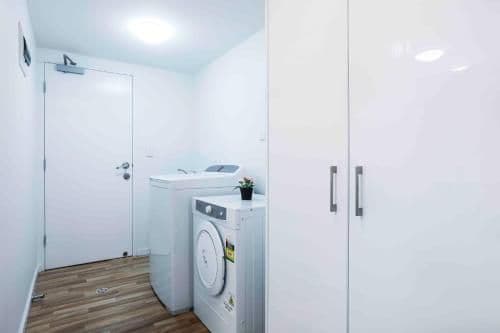 Deluxe Three Bedroom Apartment - No View