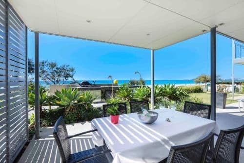 Deluxe Two-Bedroom Apartment With Balcony - Ocean View
