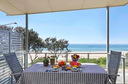 Deluxe Two-Bedroom Apartment With Balcony - Ocean View