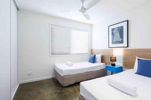 Deluxe Three-Bedroom Apartment With Balcony - Ocean View