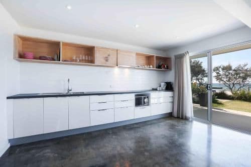 Deluxe Three-Bedroom Apartment With Balcony - Ocean View