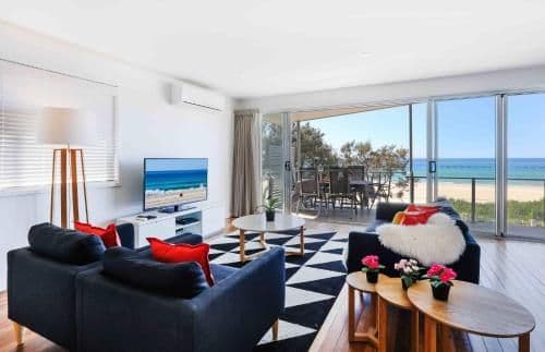 Deluxe Two-Bedroom Apartment With Balcony - Ocean View