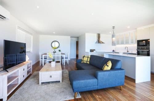 Premium Deluxe Two-Bedrooms Apartment With Balcony - Ocean View