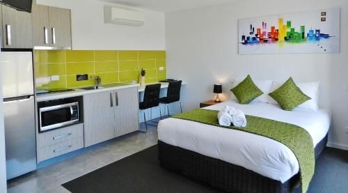Motel 243
