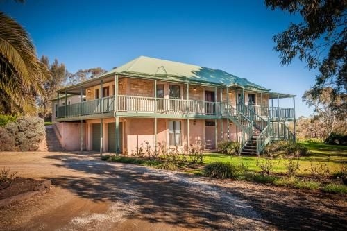 Lindsay House Homestead0