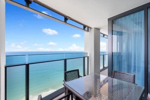Large Two-Bedroom Apartment + Study (Level 58)
