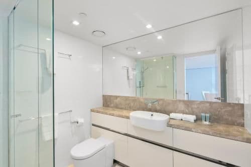 Large Two-Bedroom Apartment + Study (Level 58)
