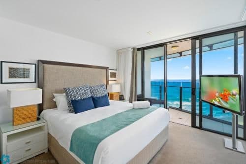 Three-Bedroom Apartment with Ocean View