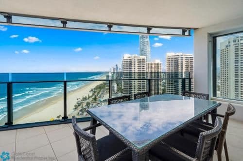 Three-Bedroom Apartment with Ocean View