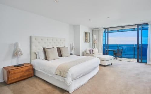 Four Bedroom Sub-Penthouse Apartment with Ocean View