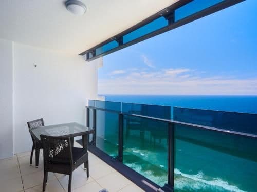 Four Bedroom Sub-Penthouse Apartment with Ocean View