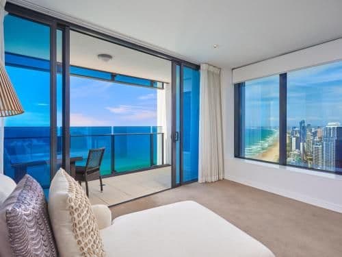 Four Bedroom Sub-Penthouse Apartment with Ocean View