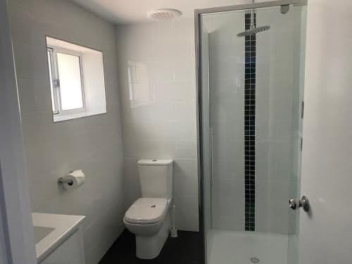 Deluxe King Room with Kitchenette