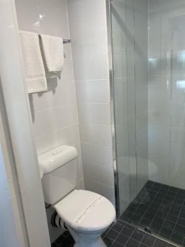 Deluxe King Room with Kitchenette