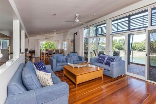 Four-Bedroom Apartment with View
