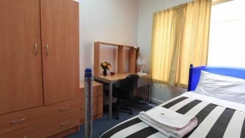 Single Room with Shared Bathroom