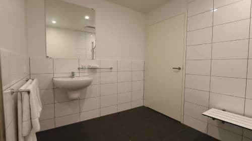 Queen Room - Disability Access