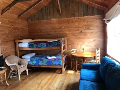 Somerset Beachside Cabin And Caravan Park1
