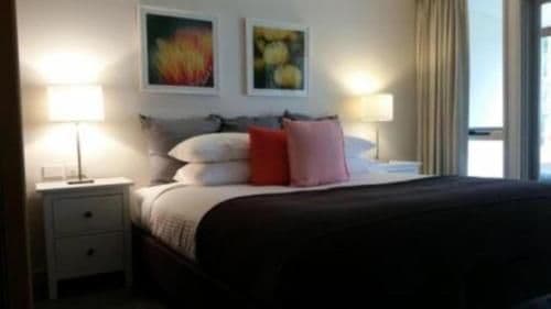 Standard Queen Suite