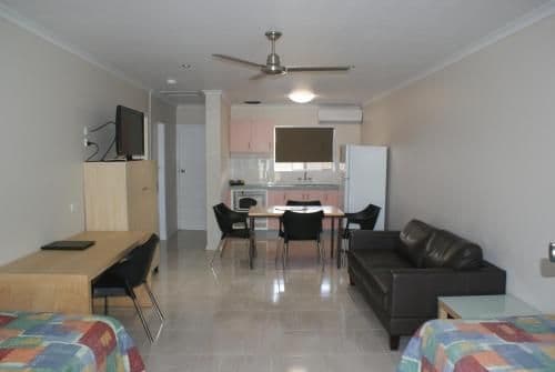 Deluxe Family Suite
