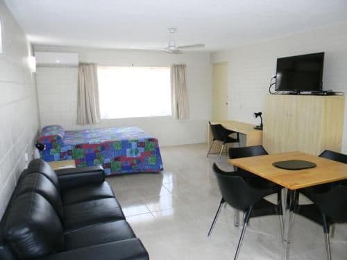 Deluxe Family Suite