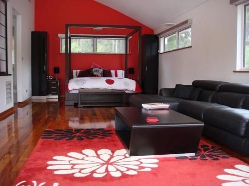 Silkwood Estate1