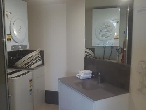 Excellsior One-Bedroom Rooftop Apartment