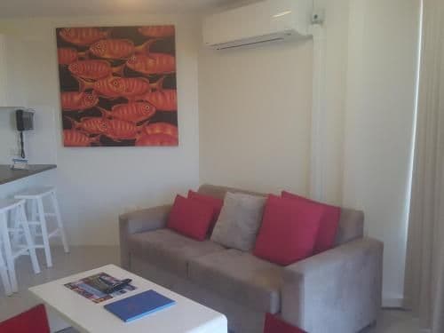 Excellsior One-Bedroom Superior Apartment