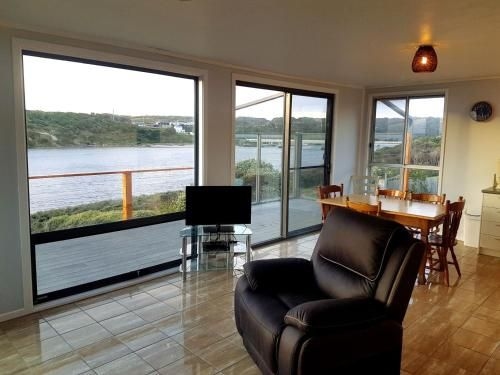 Ocean View Cottage3