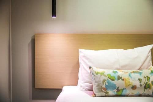 Queen and Single Studio with Free welcome drink for two guests