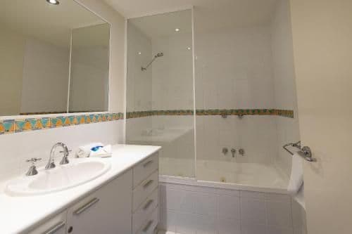 Three-Bedroom Apartment - Mid Floor