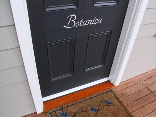 Deluxe One-Bedroom Cottage - Botanica