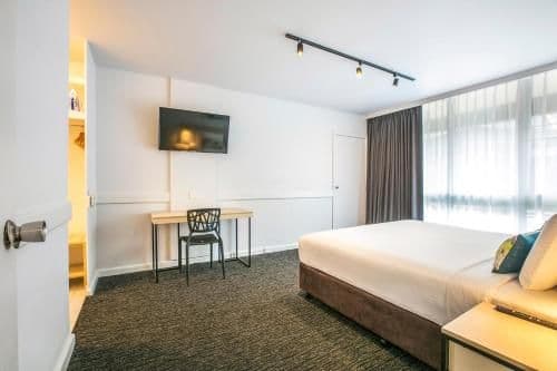 One-Bedroom Apartment with Free Welcome Drink For Two Guests