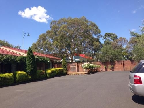 Nunawading Motor Inn3