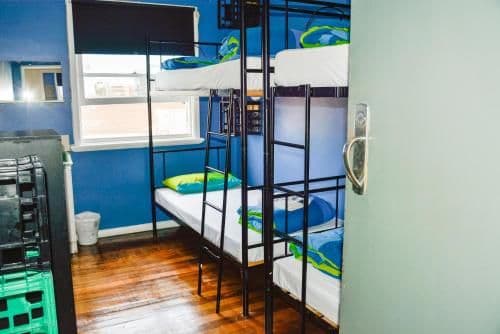 Bed in 6-Bed Mixed Dormitory Room with Shared Bathroom