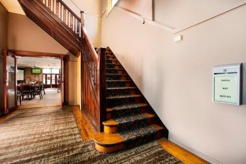 Melton Hotel Auburn2