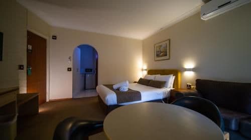 Standard Queen Room