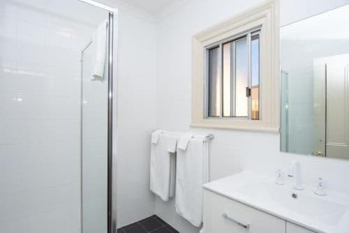 Two-Bedroom Apartment - Split Level