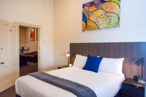 The Mile End Hotel4
