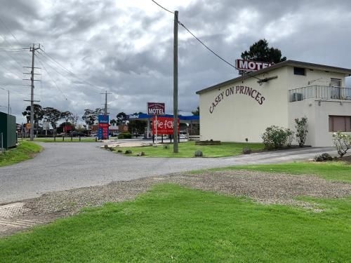 Casey on Princes Motel1