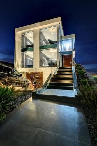 Villa - Beach Front