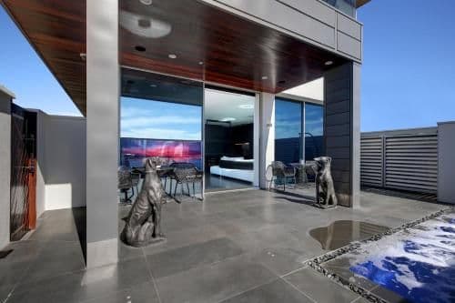 Villa - Beach Front